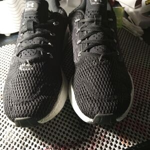 Under Armour Remenant HOVR Women's shoes